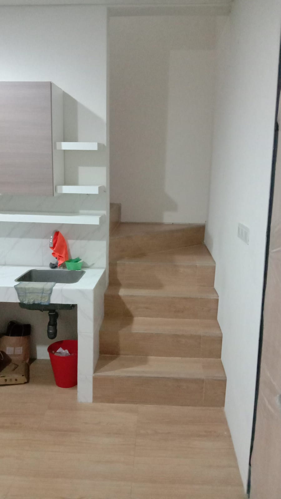 Rumah Disewakan Semi Furnished di Waterfront Lippo Cikarang
